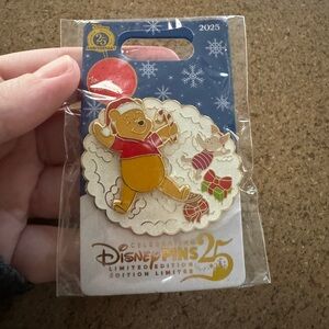 2025 Disney Winnie the Pooh & Piglet Festive Snow Angels LE 2300 Holiday Pin